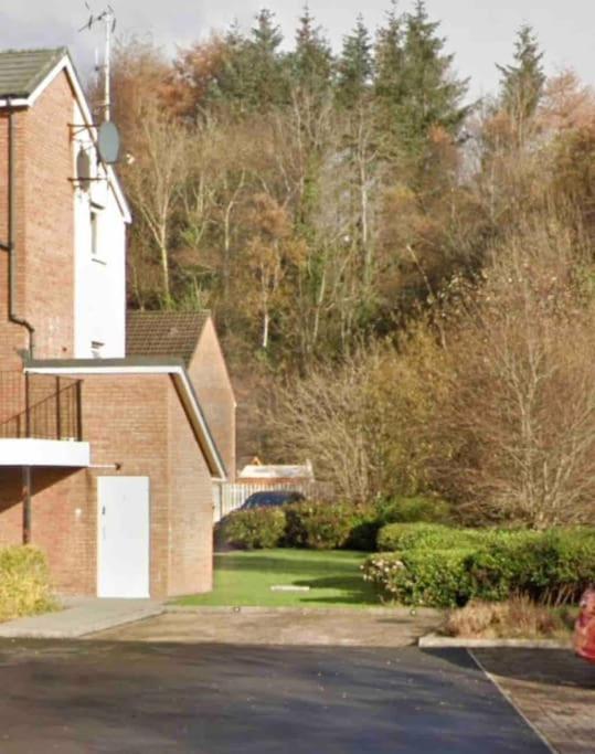 Lovely 1 Bedroom Studio Apartment - Merthyr Tydfil Luaran gambar
