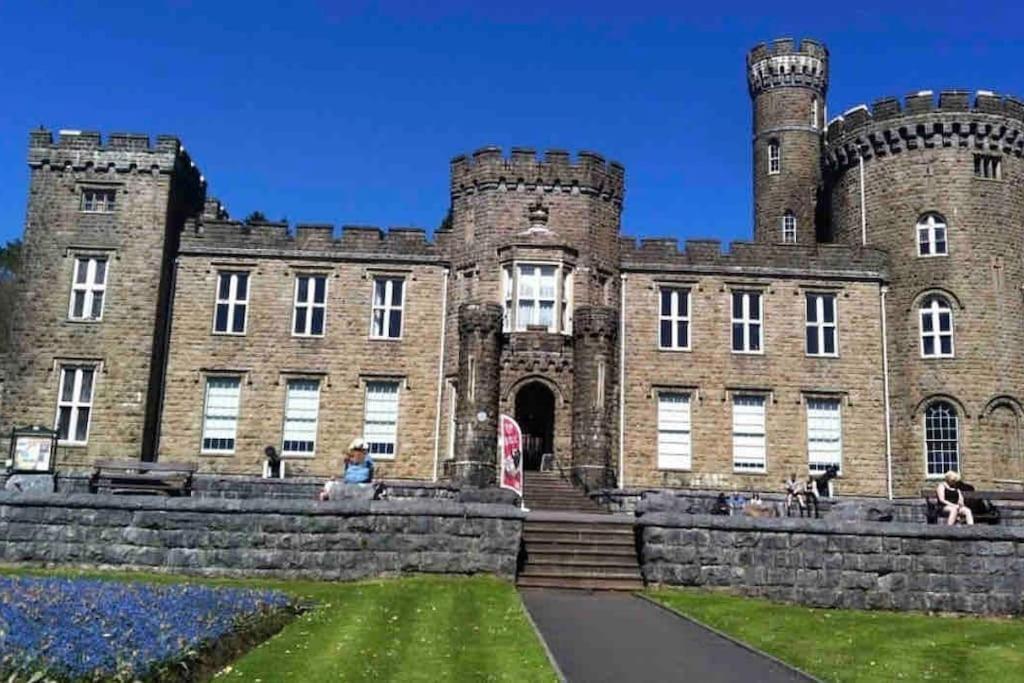 Lovely 1 Bedroom Studio Apartment - Merthyr Tydfil Luaran gambar